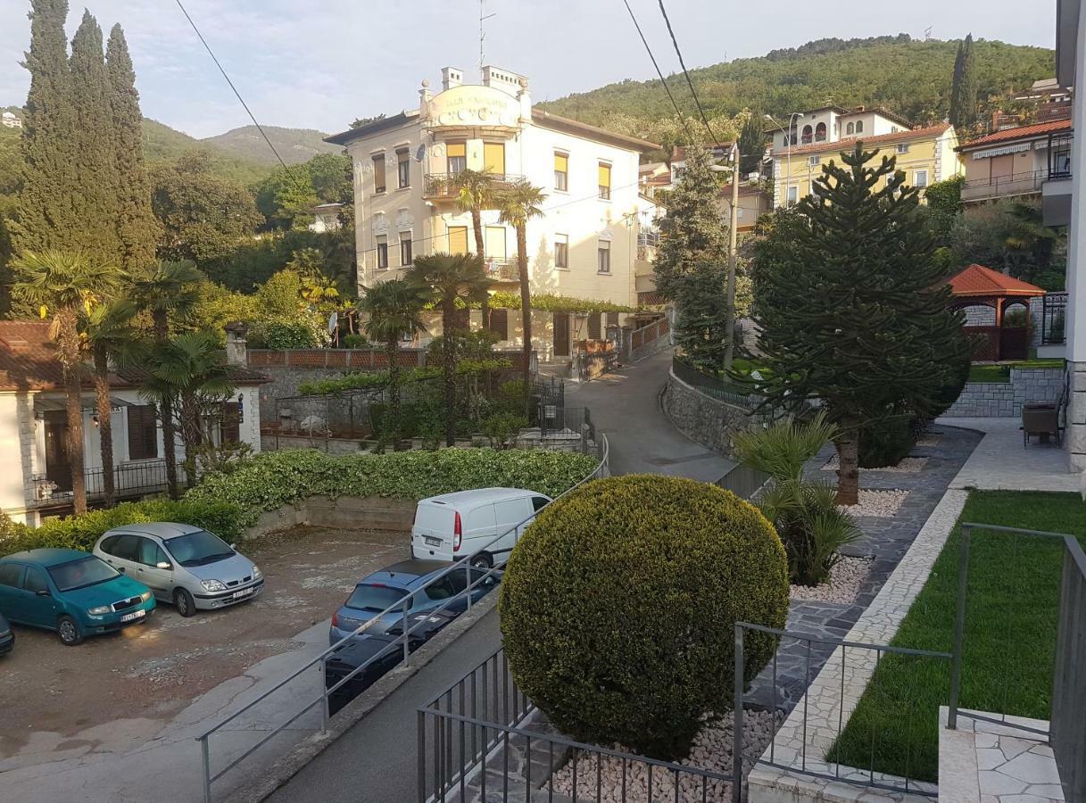 Opatija Centar Appartement Buitenkant foto