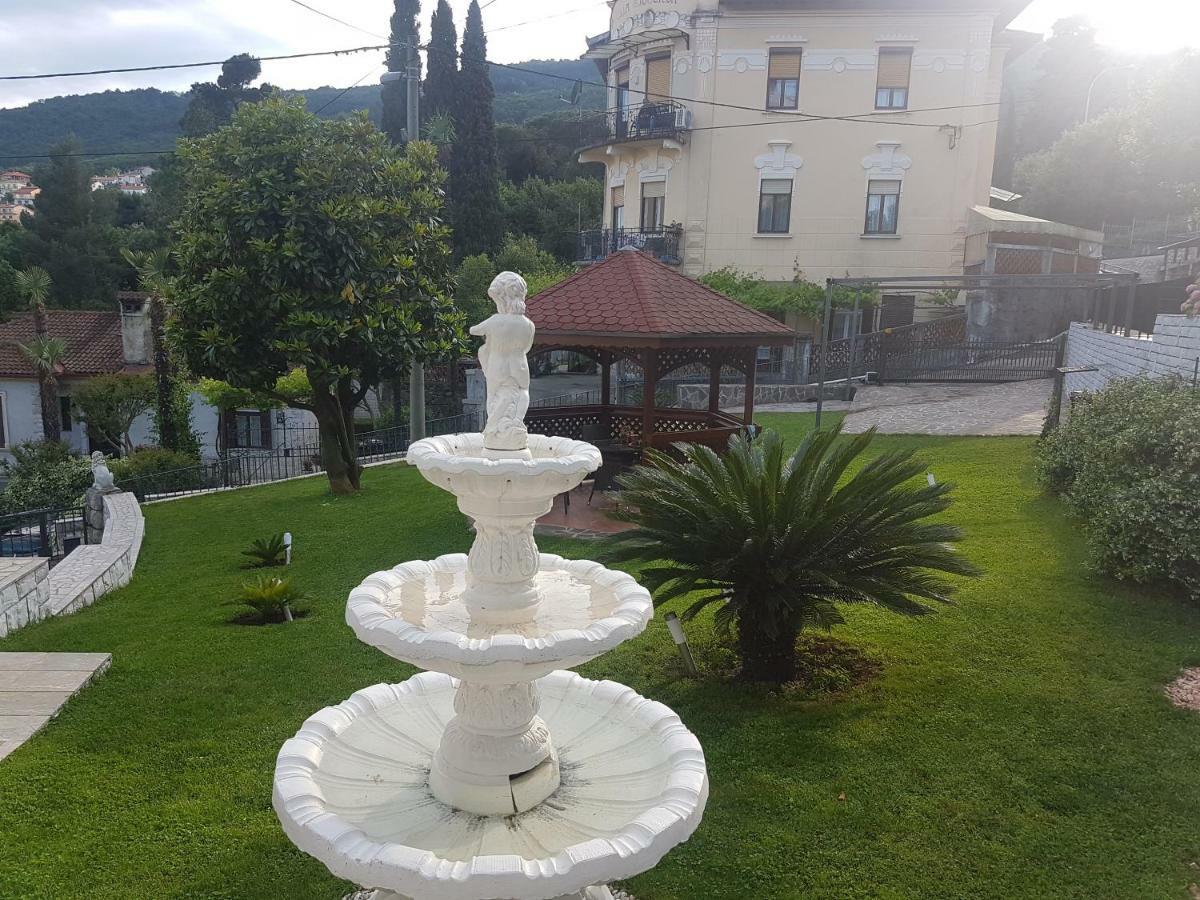 Opatija Centar Appartement Buitenkant foto